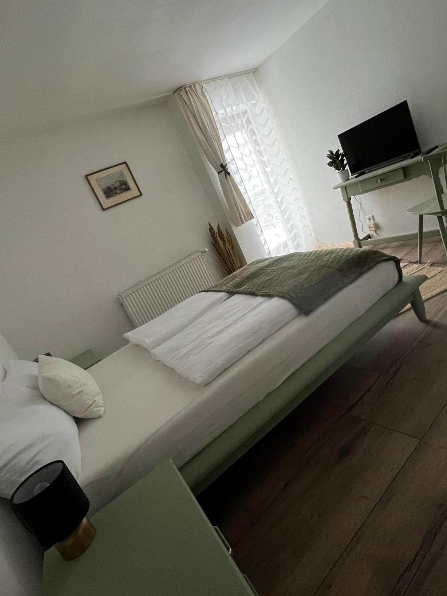 Haus Zum Guten Hirten Steinsfeld Zewnętrze zdjęcie