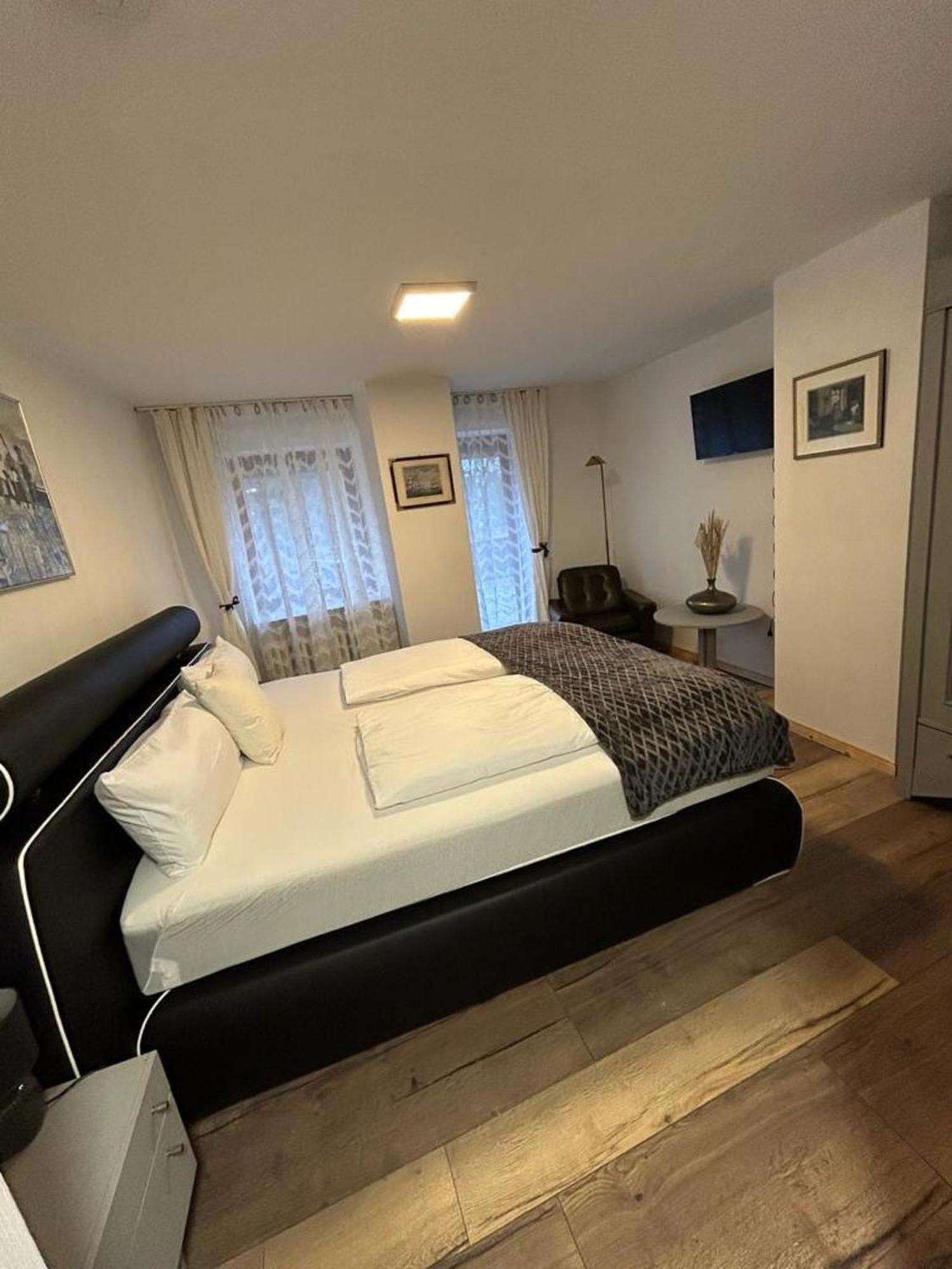 Haus Zum Guten Hirten Steinsfeld Zewnętrze zdjęcie